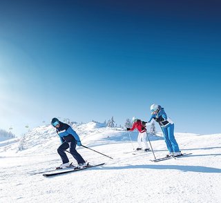 Skiing at ski area Ski-Amadé © Ski-Amadé